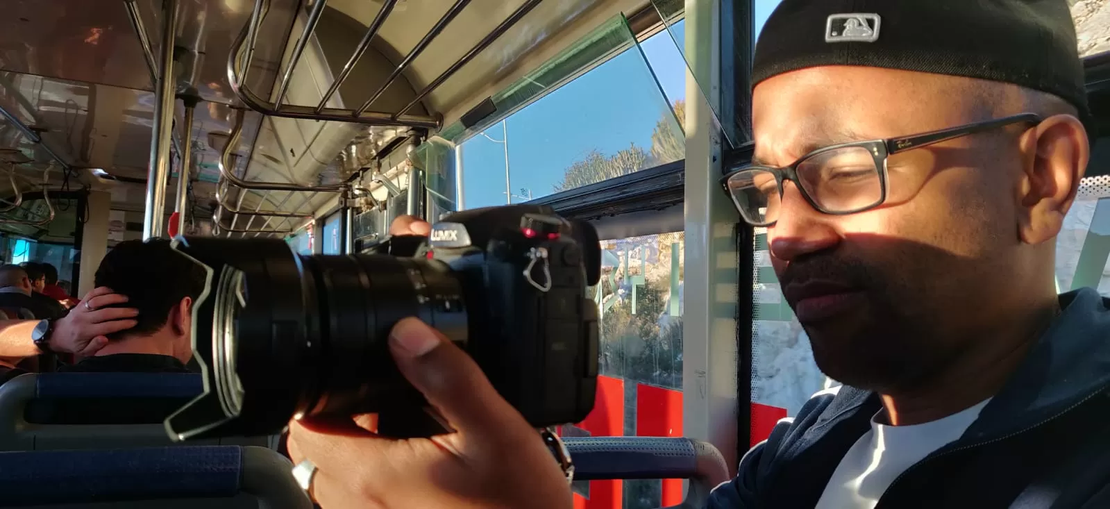Kevin Pollett en tournage avec sa caméra Lumix GH5s